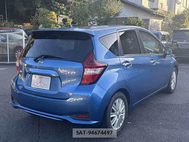 Nissan NOTE 2018-04 8367873-16
