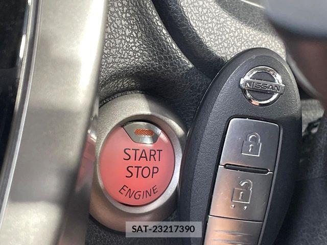 Nissan NOTE 2013-11 8367859-5
