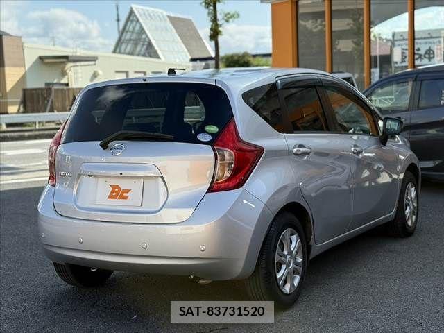 Nissan NOTE 2015-02 8367874-12