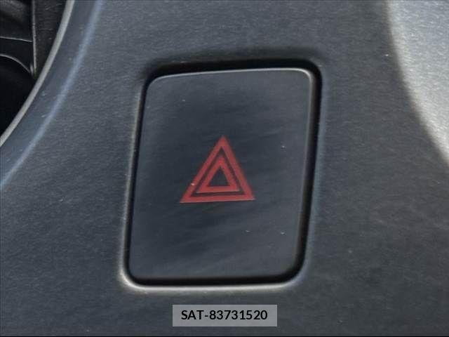 Nissan NOTE 2015-02 8367874-22