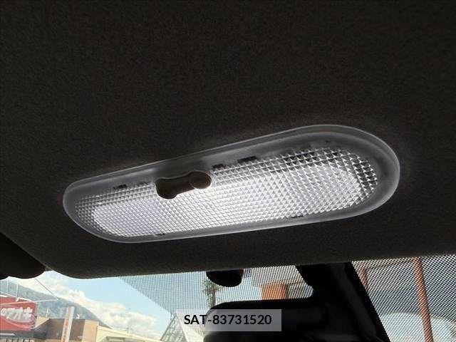 Nissan NOTE 2015-02 8367874-26