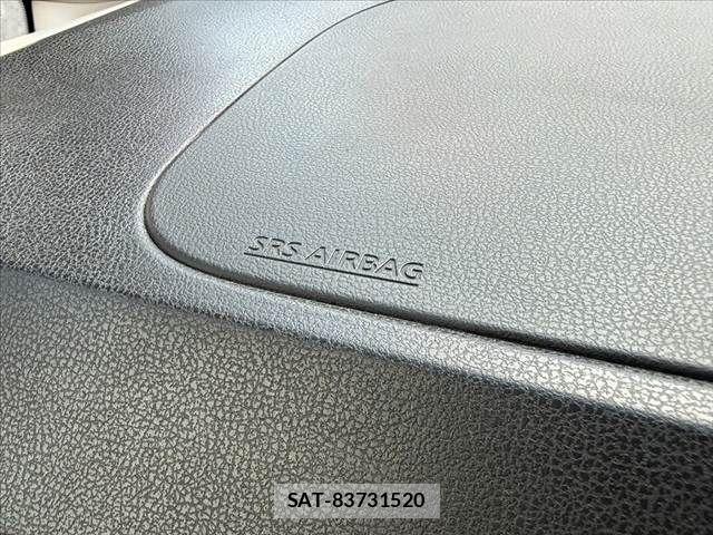 Nissan NOTE 2015-02 8367874-27
