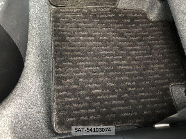 Nissan NOTE 2013-09 8367872-16