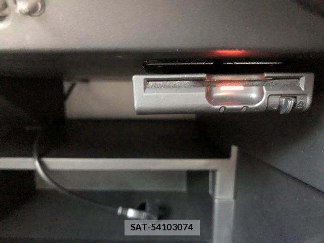 Nissan NOTE 2013-09 8367872-26
