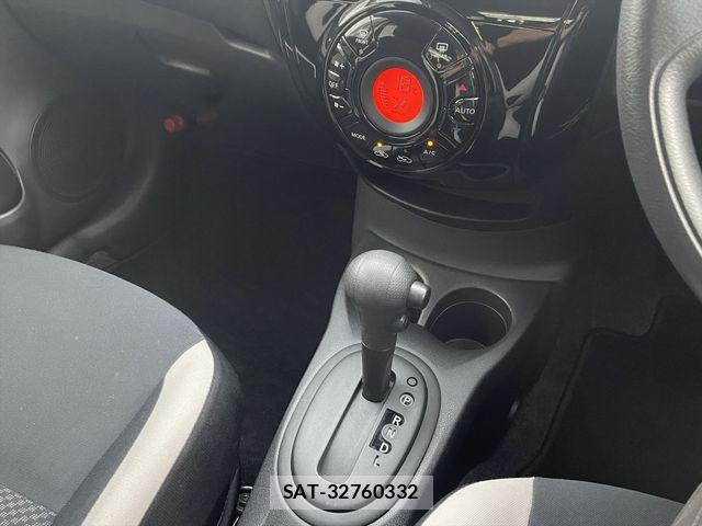 Nissan NOTE 2017-08 8367863-23