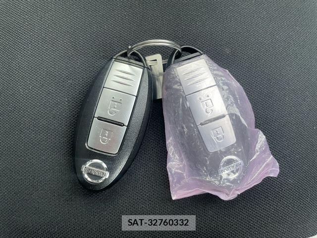 Nissan NOTE 2017-08 8367863-26