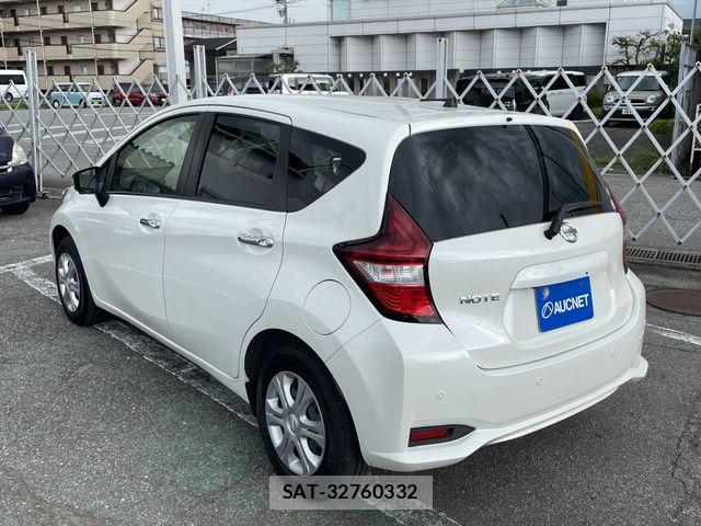 Nissan NOTE 2017-08 8367863-6