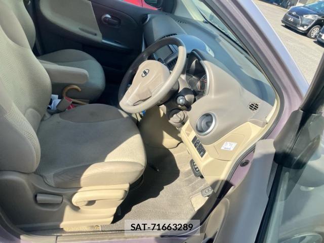 Nissan NOTE 2010-03 8367892-6