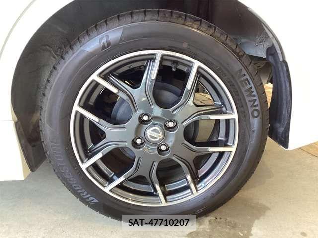 Nissan NOTE 2017-03 8367832-9