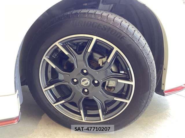 Nissan NOTE 2017-03 8367832-11