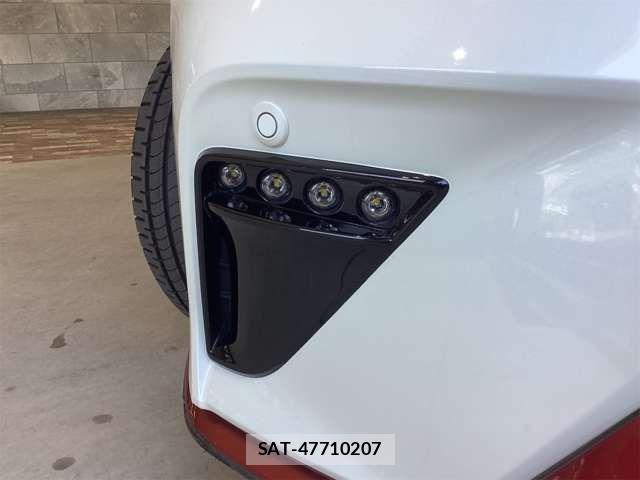 Nissan NOTE 2017-03 8367832-15