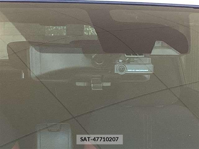 Nissan NOTE 2017-03 8367832-19