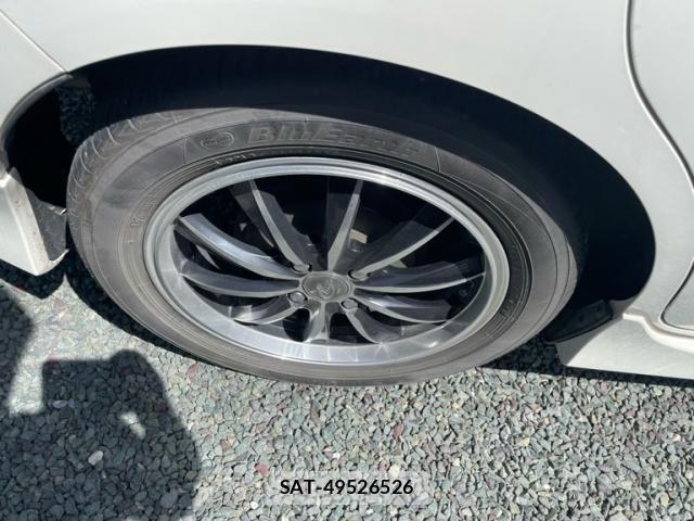 Nissan NOTE 2013-09 8367891-6