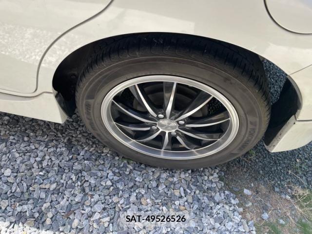 Nissan NOTE 2013-09 8367891-7
