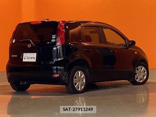 Nissan NOTE 2010-06 8367883-7