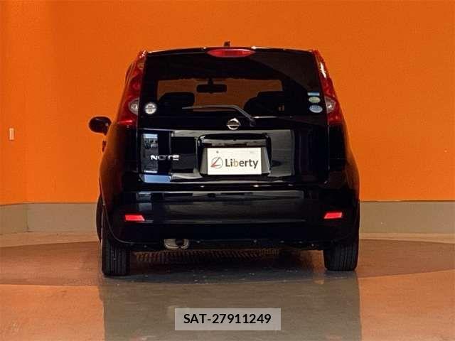 Nissan NOTE 2010-06 8367883-8