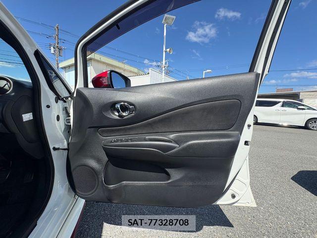 Nissan NOTE 2018-05 8367833-24