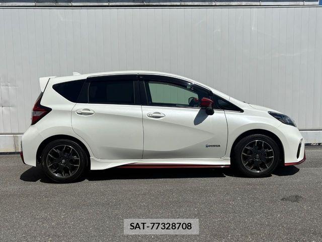 Nissan NOTE 2018-05 8367833-28