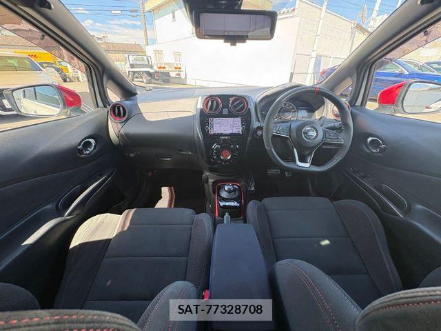 Nissan NOTE 2018-05 8367833-8