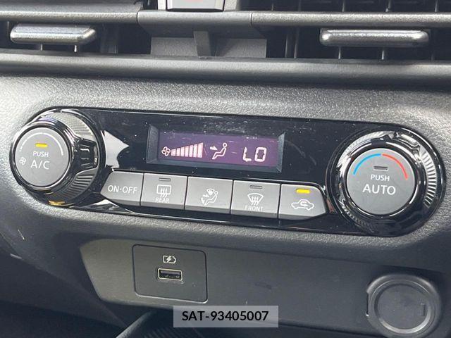 Nissan NOTE 2022-10 8367829-4