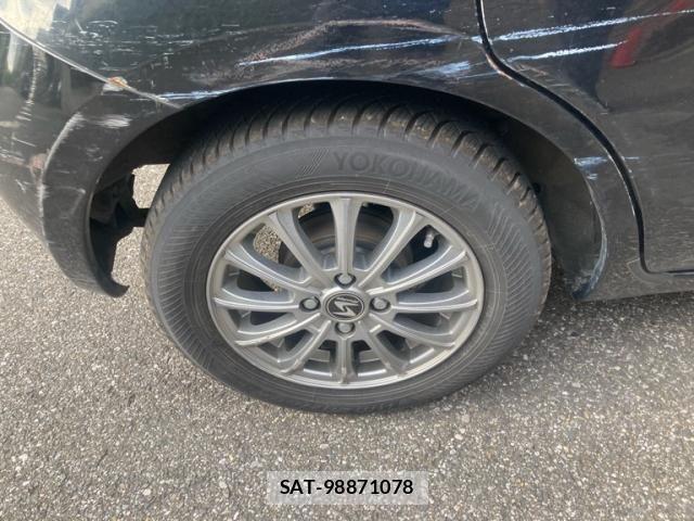 Nissan NOTE 2012-04 8367889-9