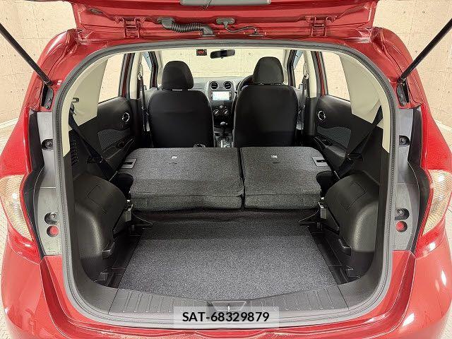 Nissan NOTE 2014-02 8367886-9