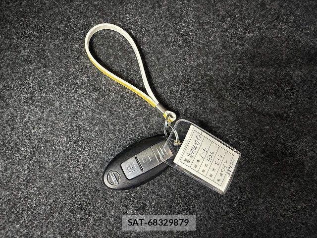 Nissan NOTE 2014-02 8367886-20