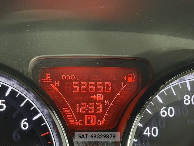 Nissan NOTE 2014-02 8367886-21