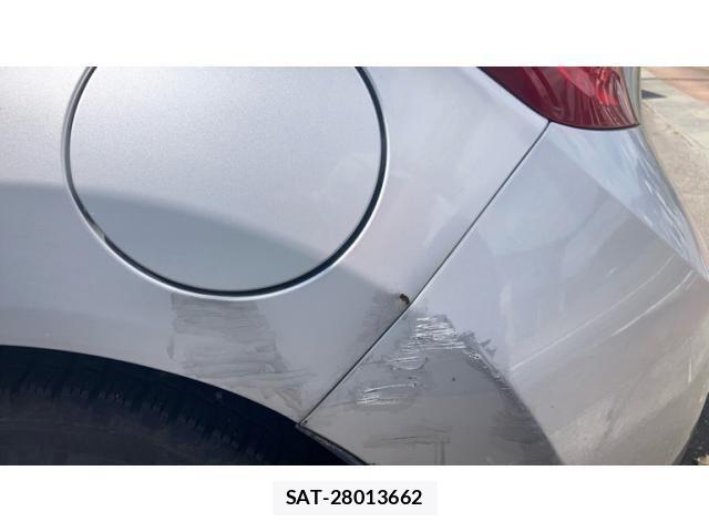 Nissan NOTE 2015-12 8367901-19