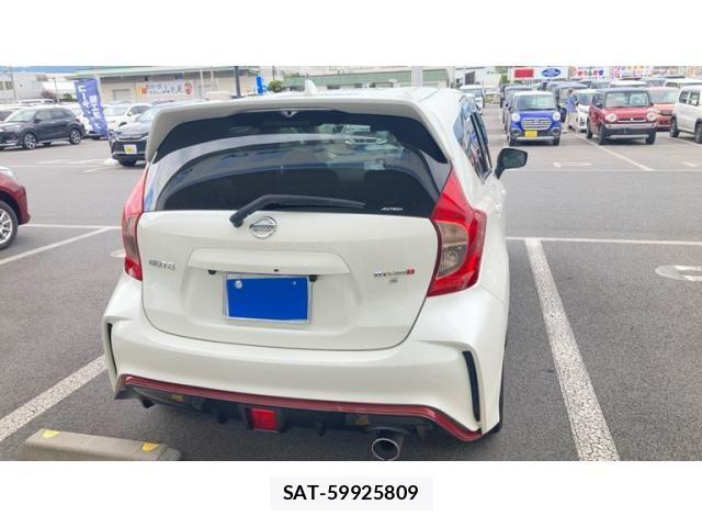 Nissan NOTE 2015-08 8367850-9