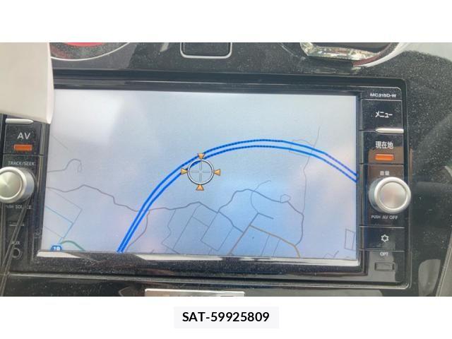 Nissan NOTE 2015-08 8367850-23