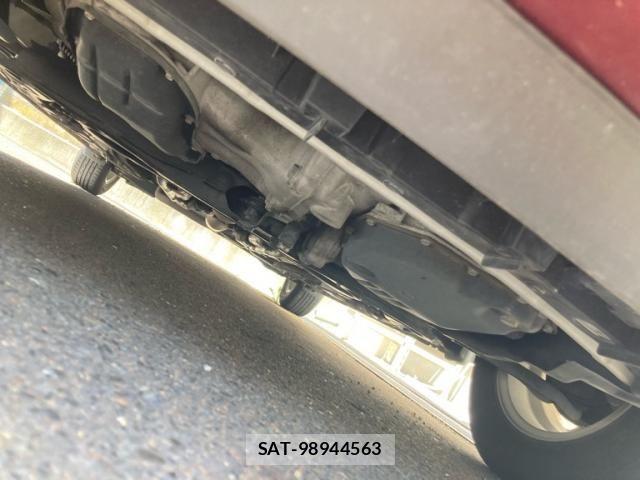 Nissan NOTE 2012-11 8367899-11