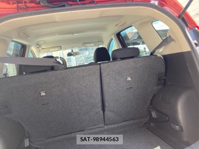 Nissan NOTE 2012-11 8367899-13