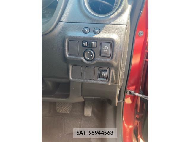 Nissan NOTE 2012-11 8367899-17