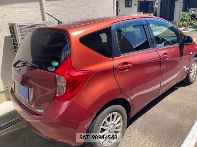Nissan NOTE 2012-11 8367899-5