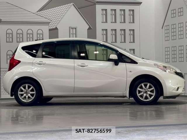 Nissan NOTE 2014-03 8367882-9