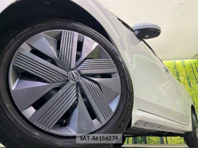 Nissan NOTE 2023-11 8367822-12