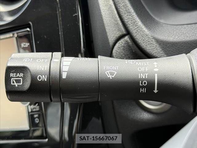 Nissan NOTE 2018-09 8367866-28