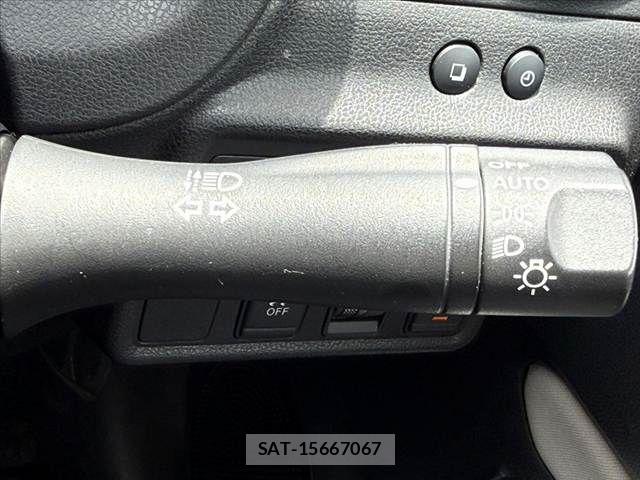 Nissan NOTE 2018-09 8367866-29
