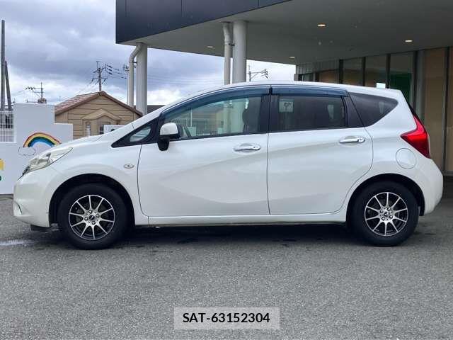 Nissan NOTE 2014-01 8367879-11