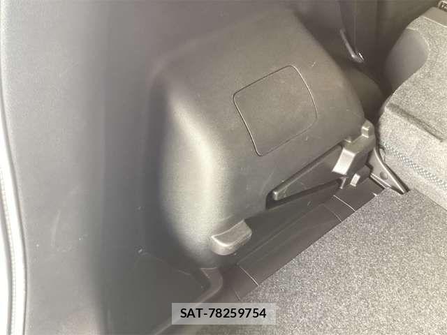 Nissan NOTE 2016-01 8367864-13