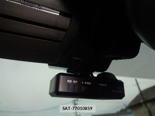 Nissan NOTE 2016-11 8367869-18