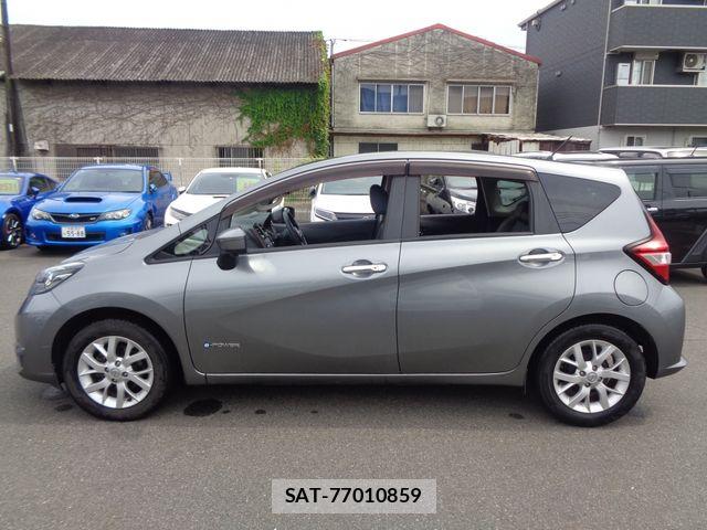 Nissan NOTE 2016-11 8367869-8