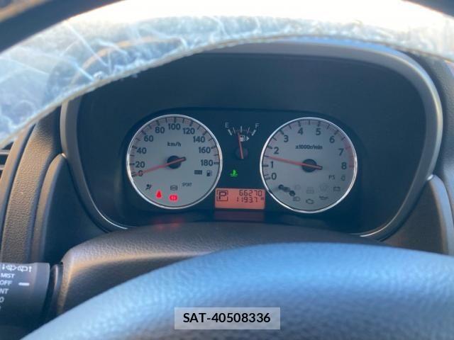 Nissan NOTE 2011-08 8367893-18