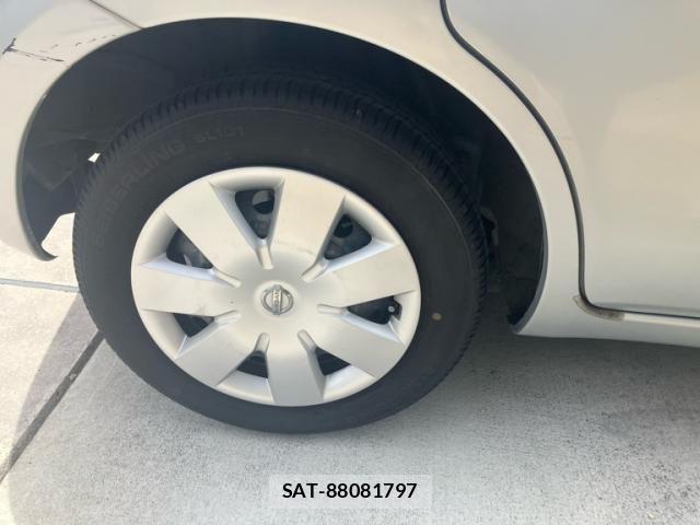 Nissan NOTE 2011-08 8367887-13