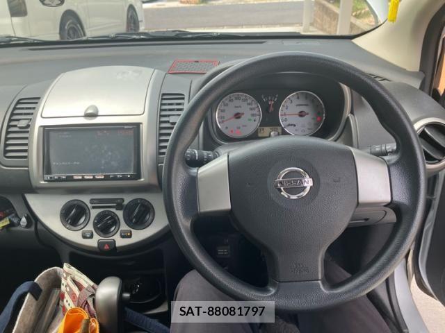 Nissan NOTE 2011-08 8367887-21