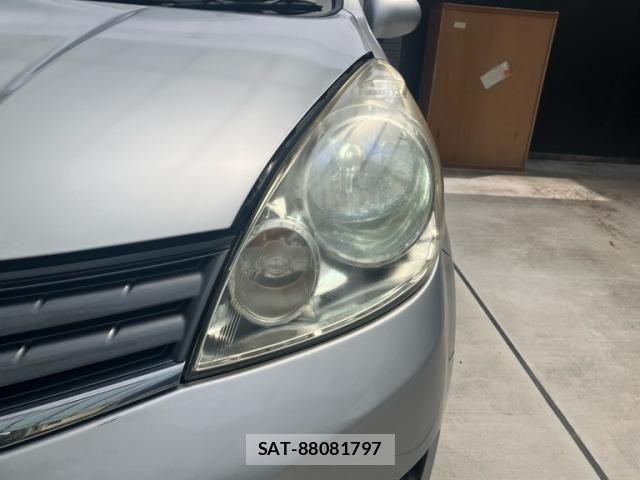 Nissan NOTE 2011-08 8367887-8