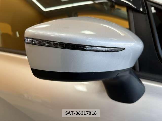 Nissan NOTE 2019-10 8367844-12