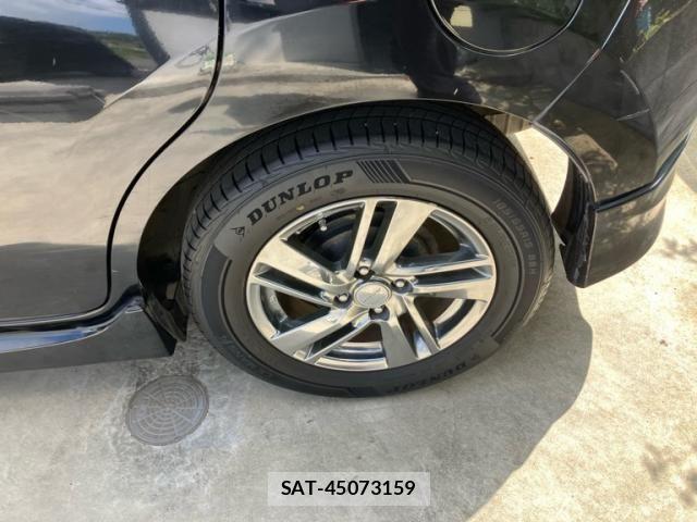 Nissan NOTE 2013-02 8367888-12
