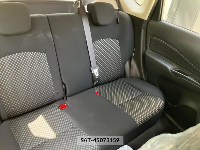 Nissan NOTE 2013-02 8367888-17